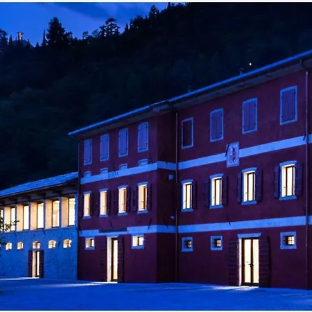 Case Marian Il Borgo Del Cuore Cison di Valmarino